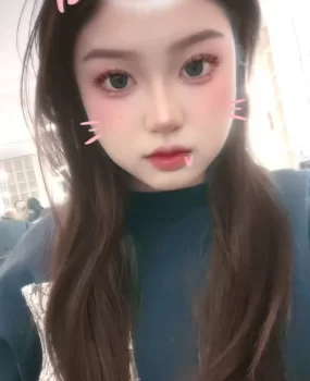 荥阳微胖小女生