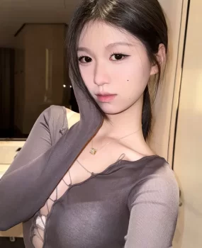 青浦小美女嫩鲍鱼很美味