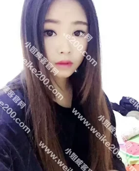 民族学院兼职小嫩妹很年轻漂亮