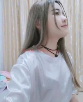 一个00后萝莉，很爽！