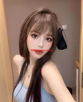 00后刚下海性感美女的个人兼职