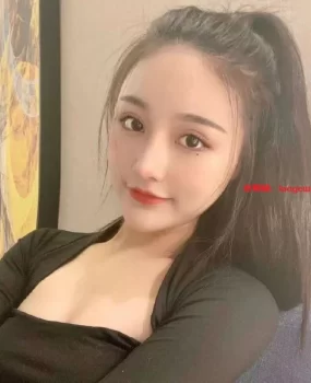 深圳极品少妇兼职，逼紧水多网红脸