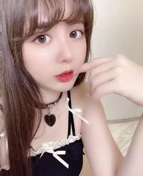 武汉 性感白嫩小妹妹 大长腿小蛮腰颜值超高 床上功夫一流